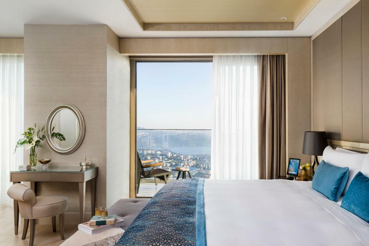 Raffles 5*