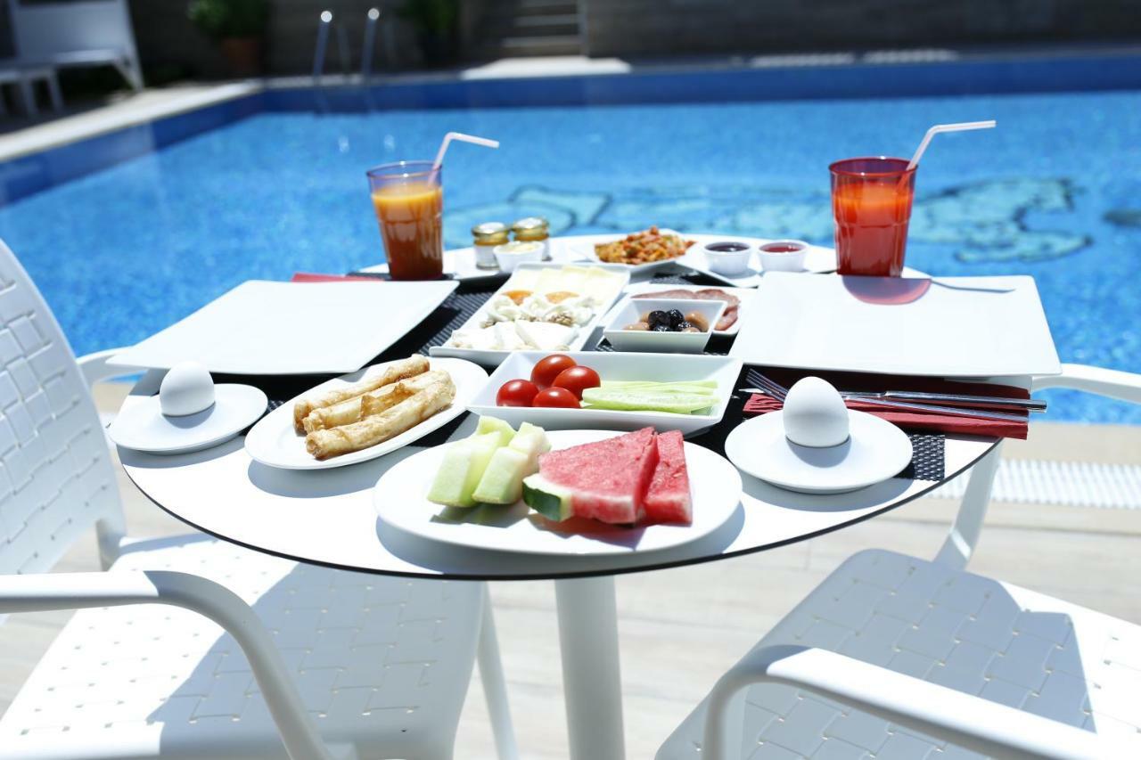 Ascot Bueyuekada Hotel 4*