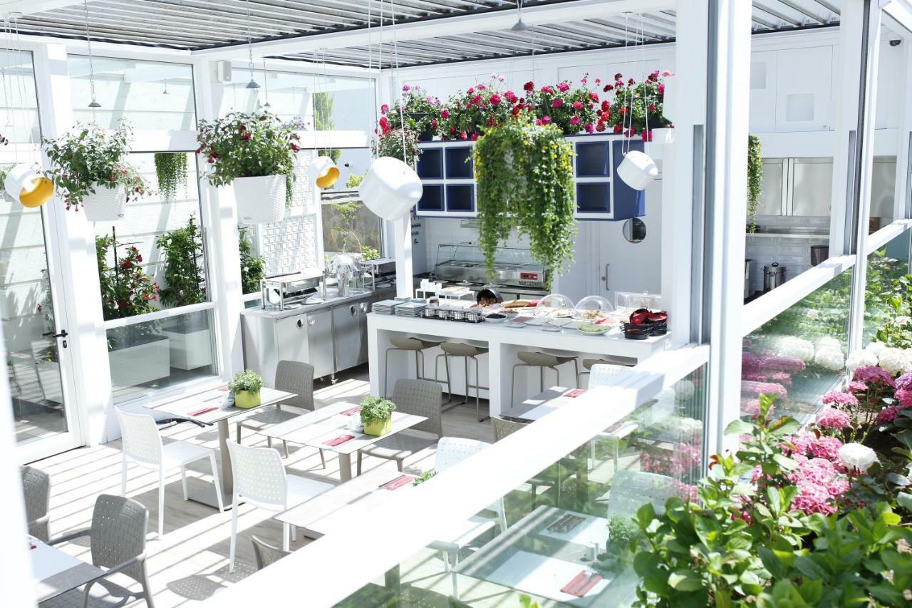 Hotel Ascot Bueyuekada Adalar
