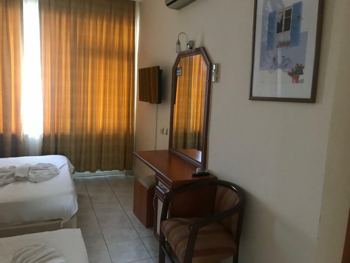 Muz Hotel
