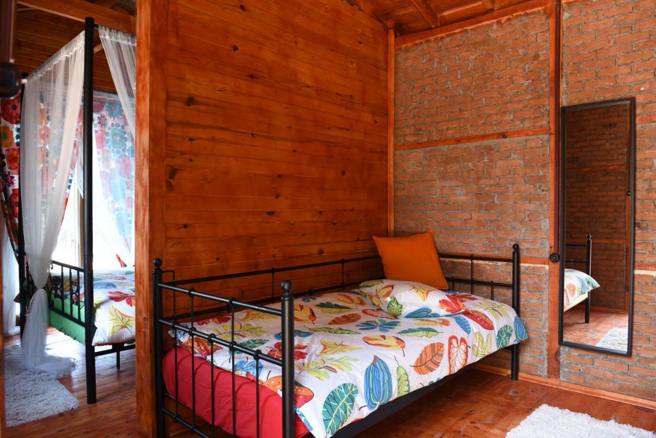 Otantik Tas Ev Bed & Breakfast Dalaman