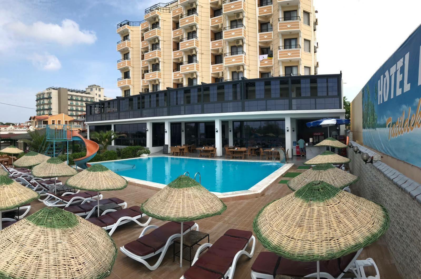 Hotel Palmera 3*