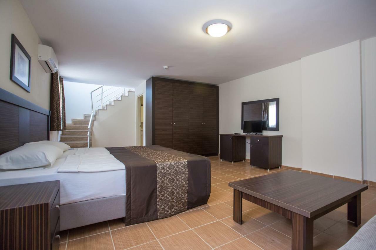 Hotel The One Club