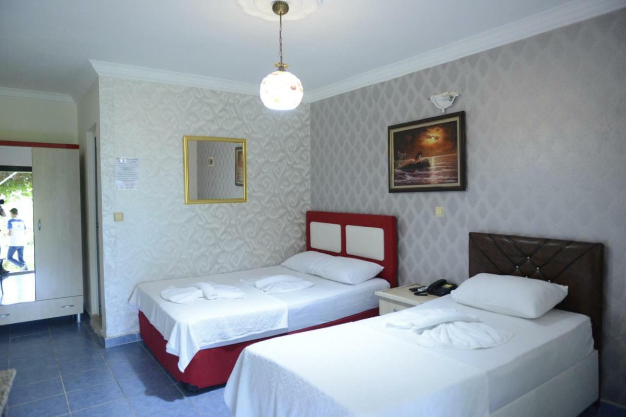 Grand Ada Hotel 3*