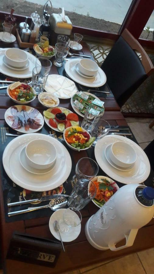 Emsa Palace Hotel *
