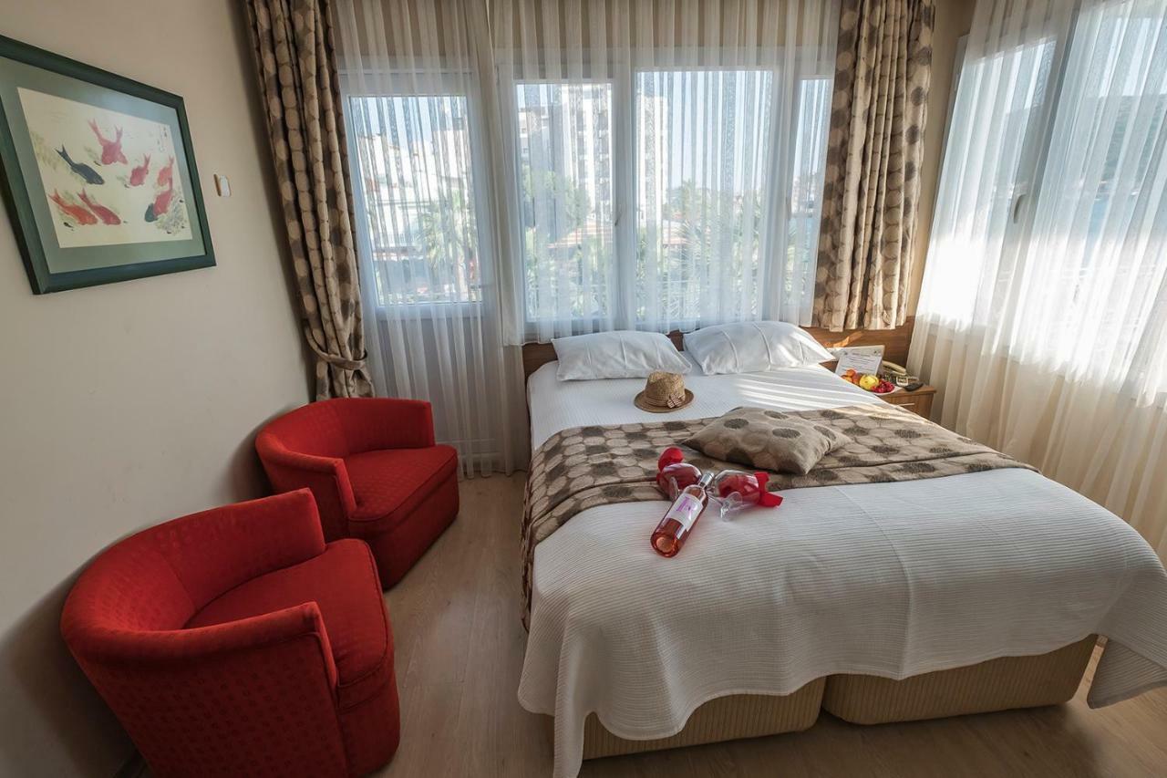 Vongole Hotel