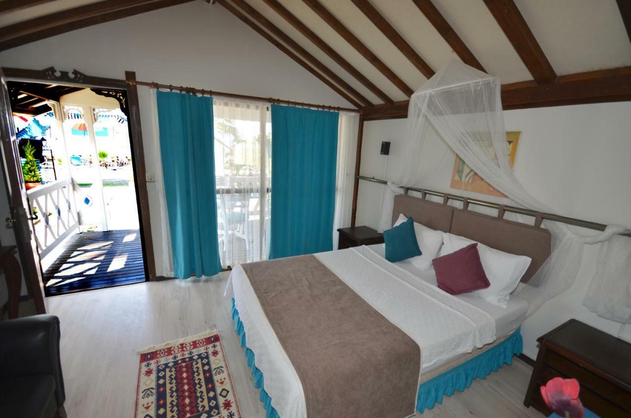 Blu Brezza Marine Lodge