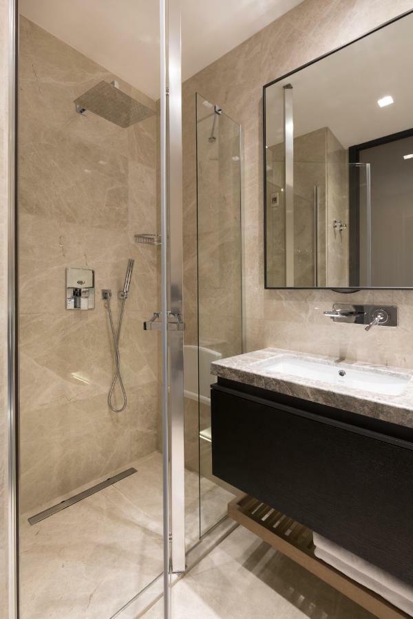 Hotel The Fortyfive Business & 4*