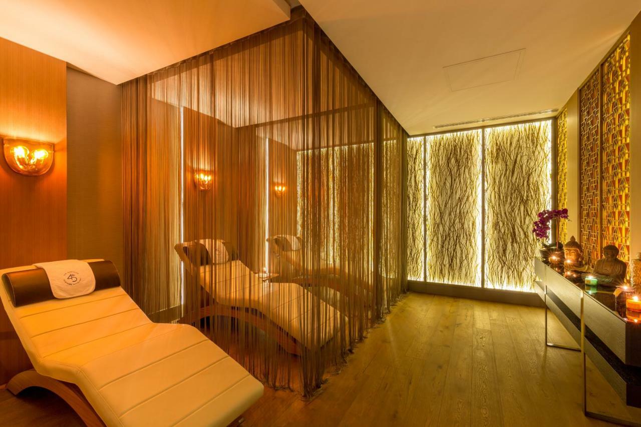 Hotel The Fortyfive Business & 4*
