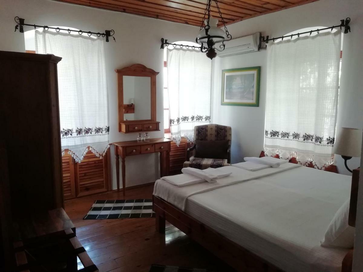 Kispet Marti Boutique