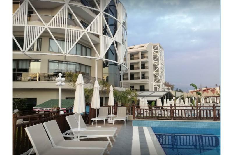 Crown Sunshine Ultra Hotel 5*