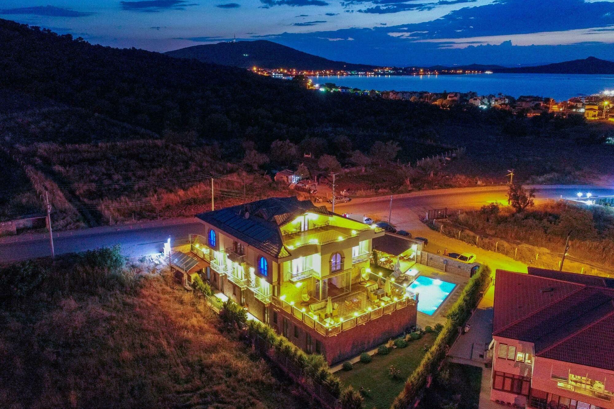 Cunda Rota 3*
