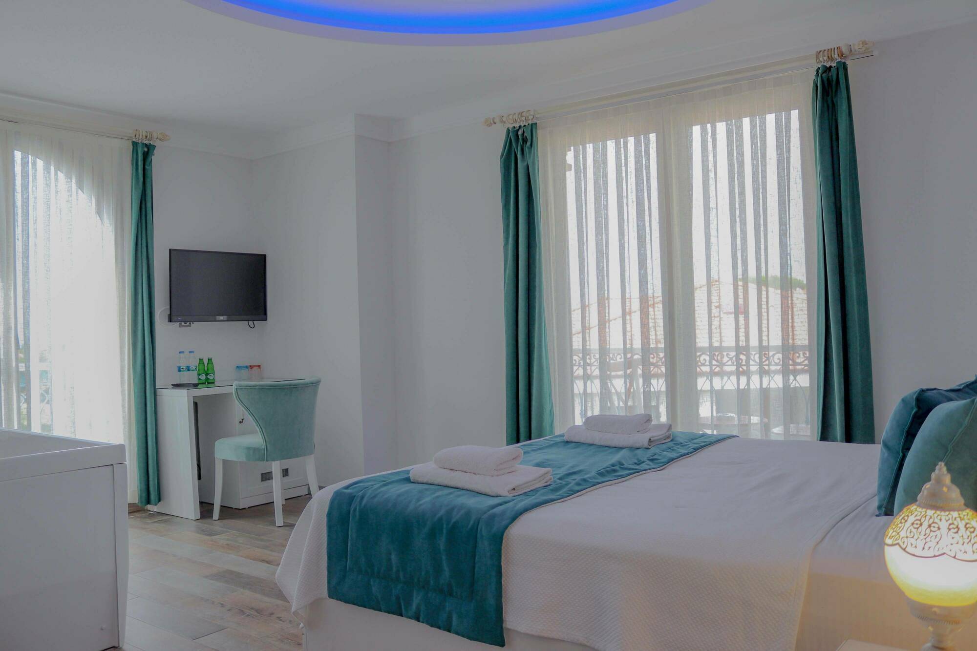 Cunda Rota Hotel