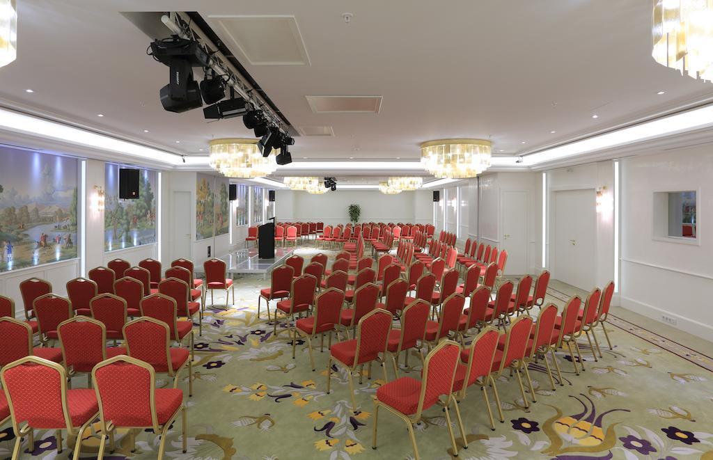 Atli Hotel