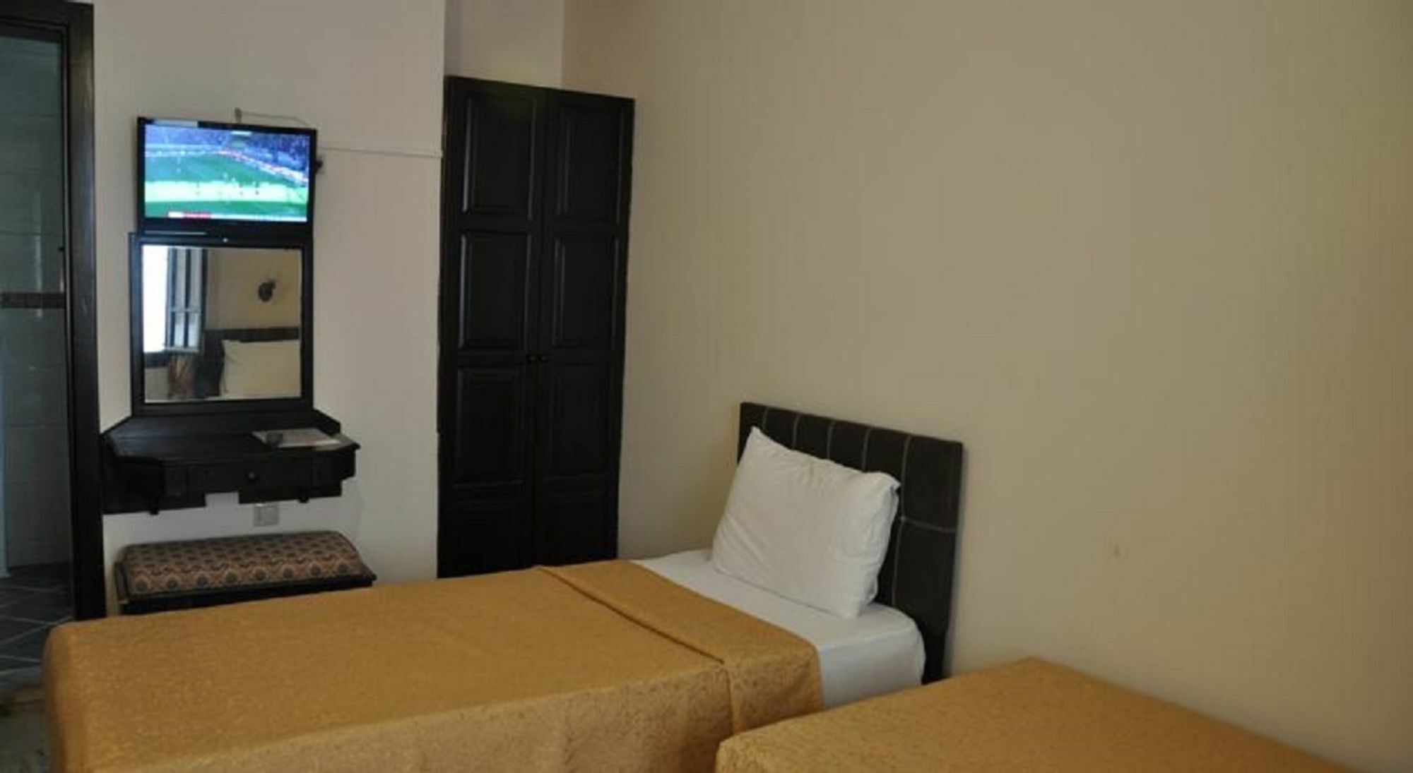 Gloria Tibi Hotel 2*