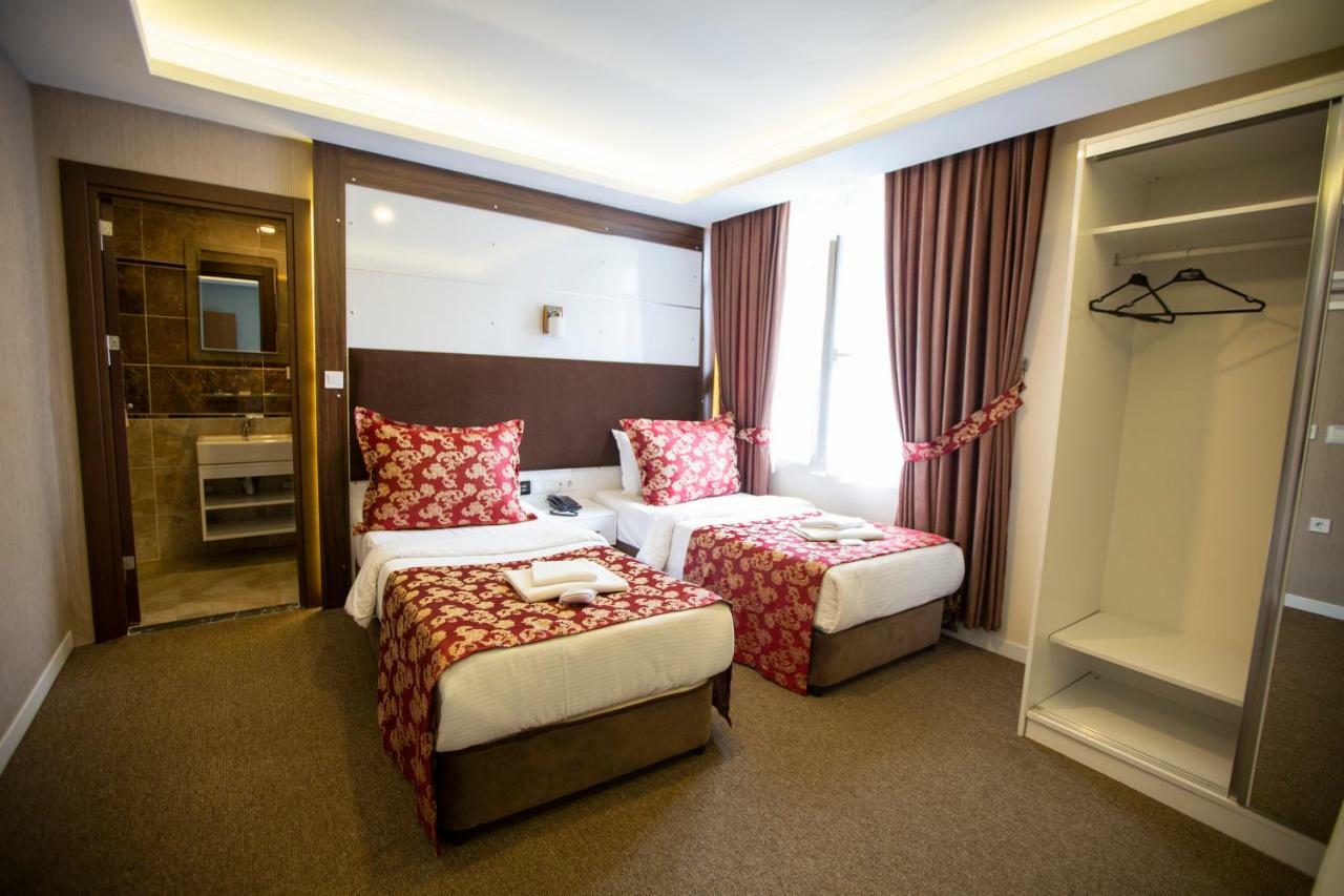 Royal Life Exclusive Hotel