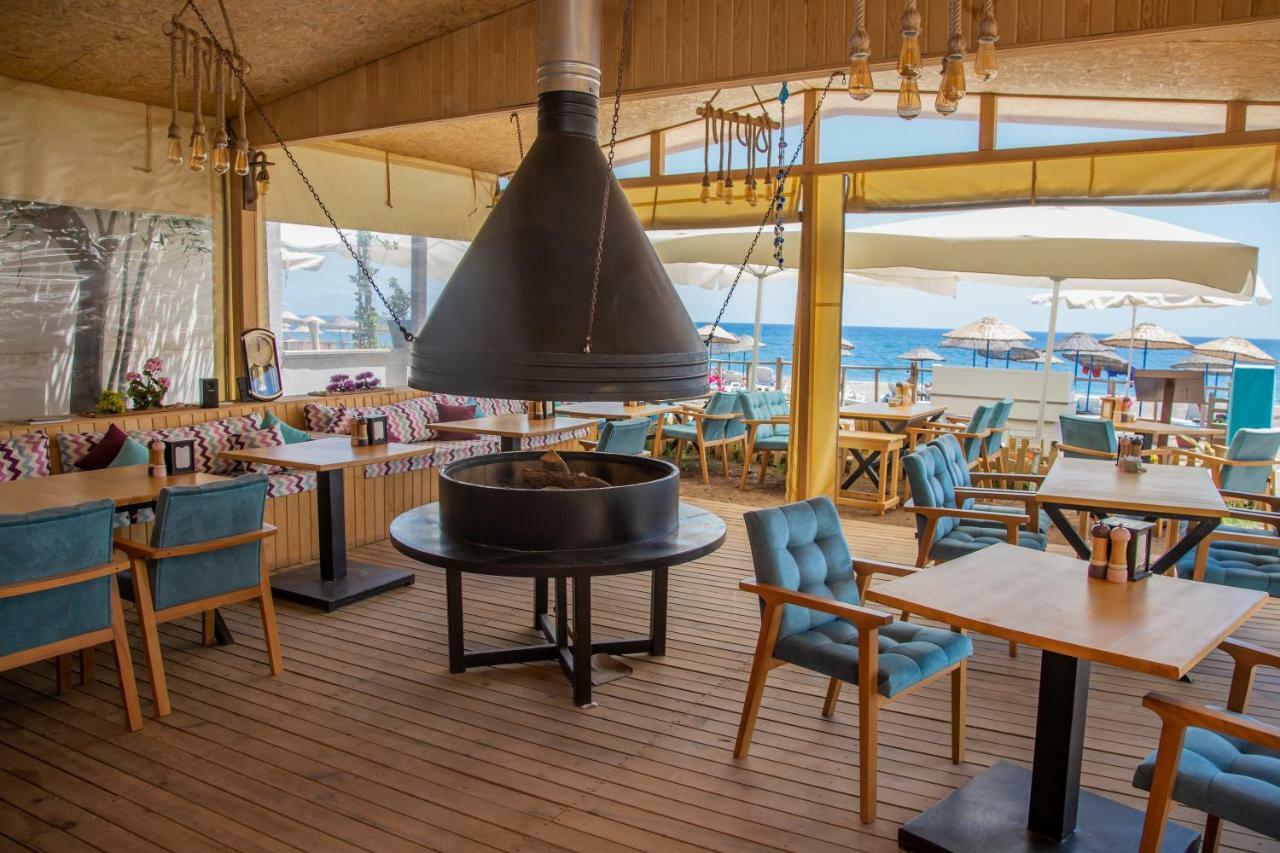 Kara Kedi Bed & Breakfast