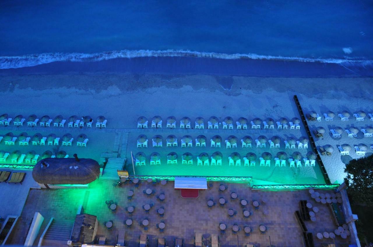& Hotel 5*