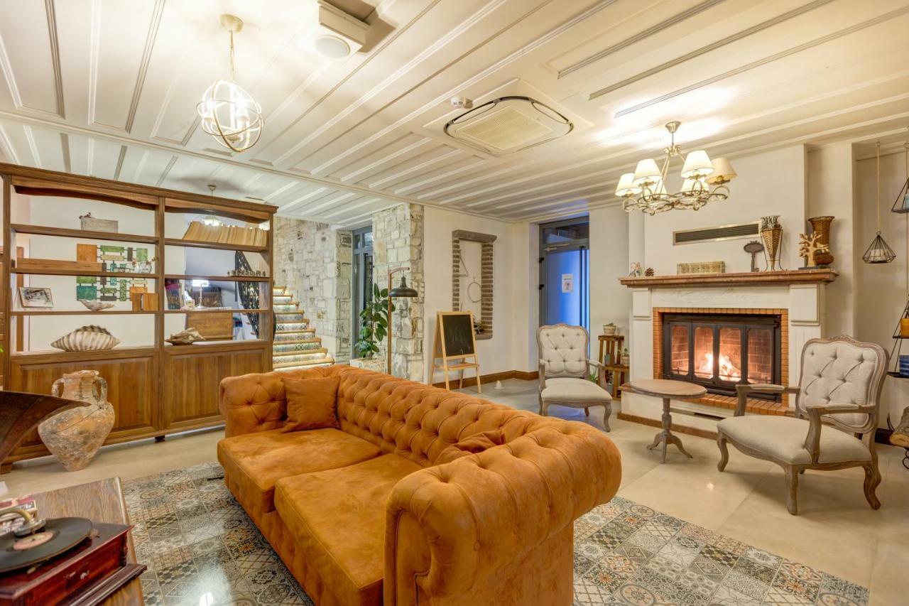 Hotel Navalia Foca