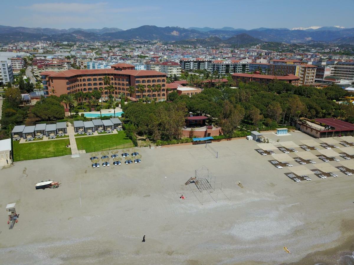 Club Turtas 4*