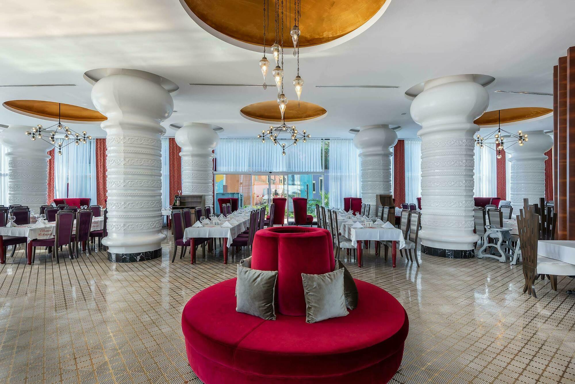 Vikingen Infinity & Hotel