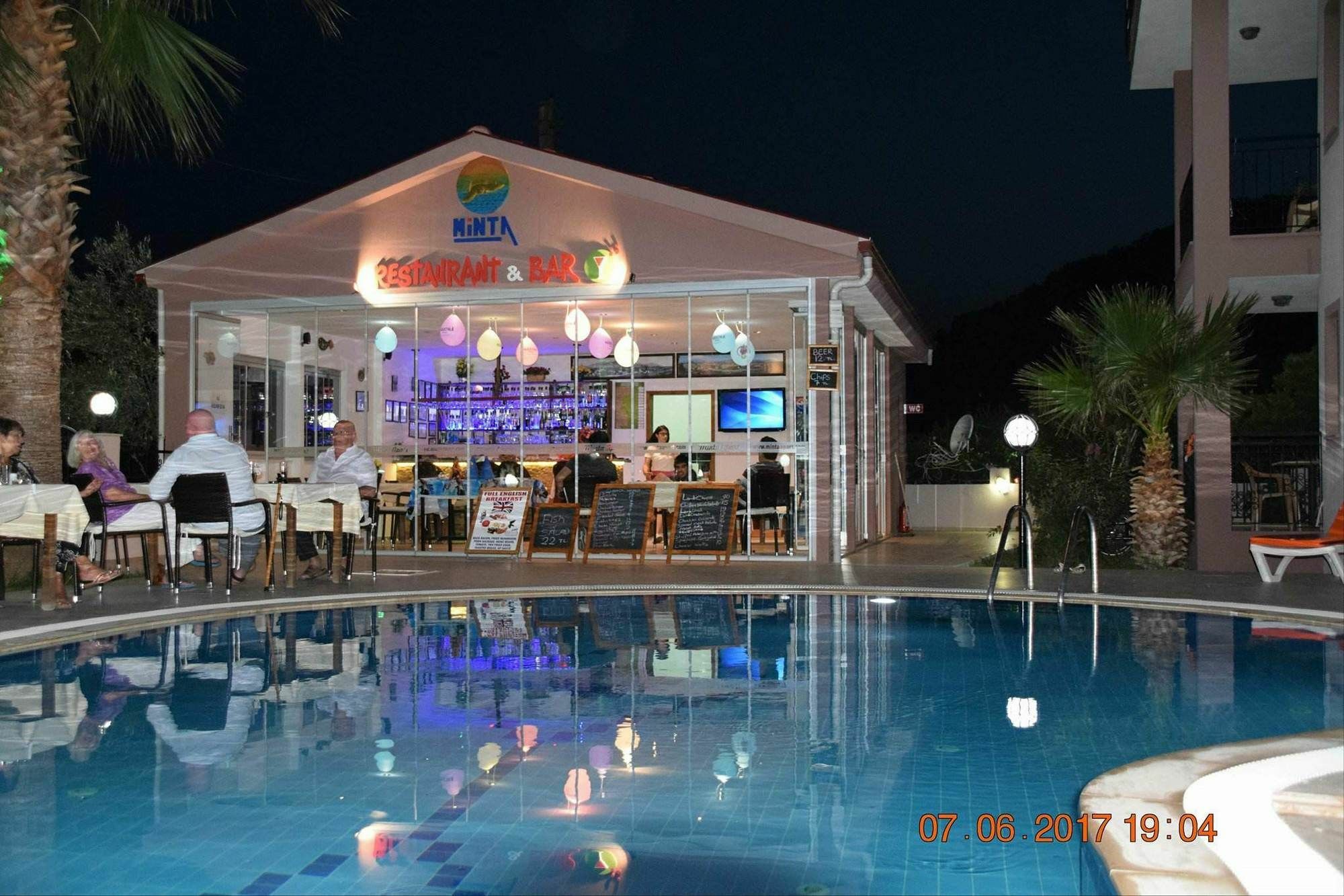 Minta Aparthotel