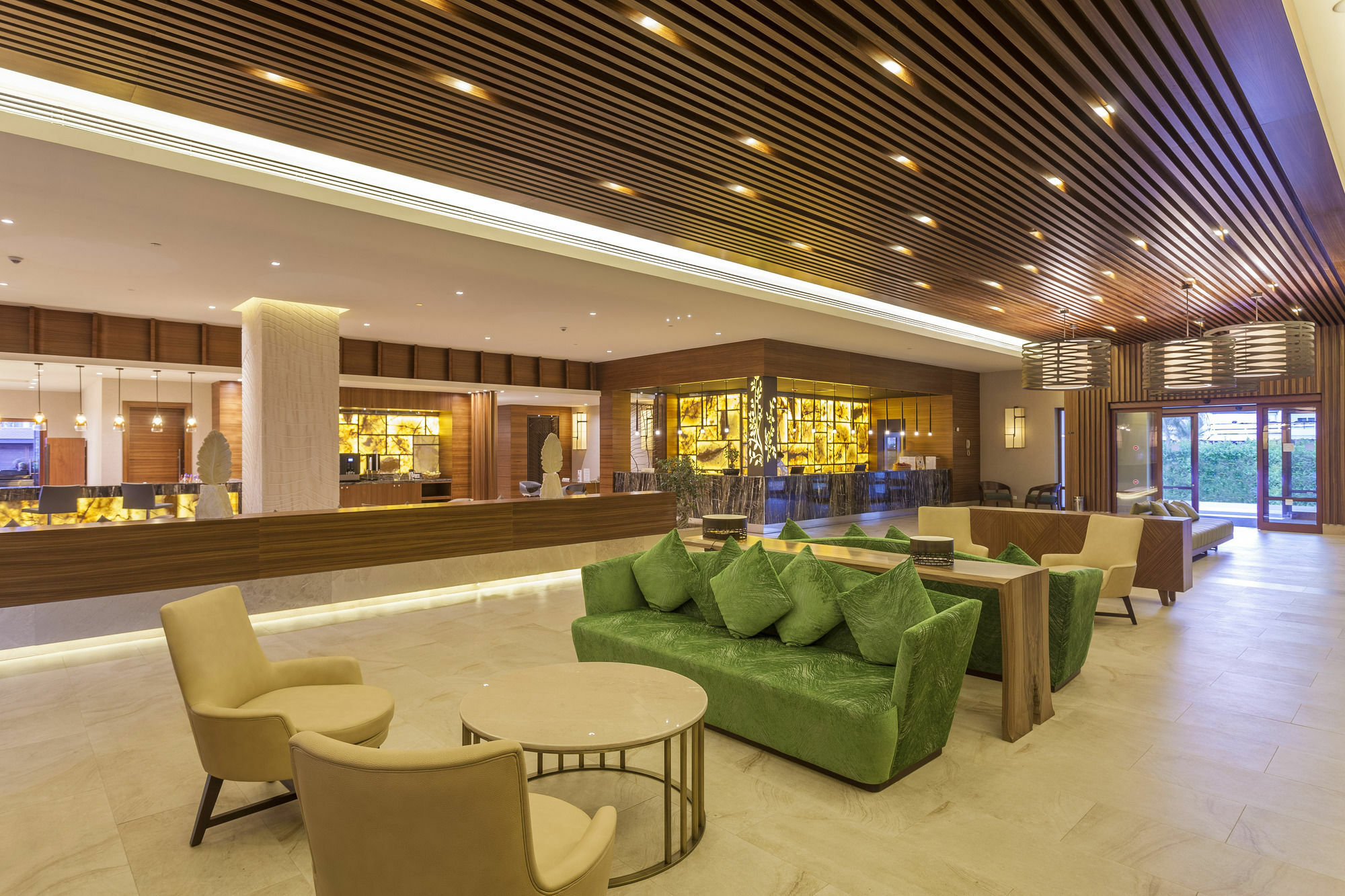 Club Grand Aqua Hotel