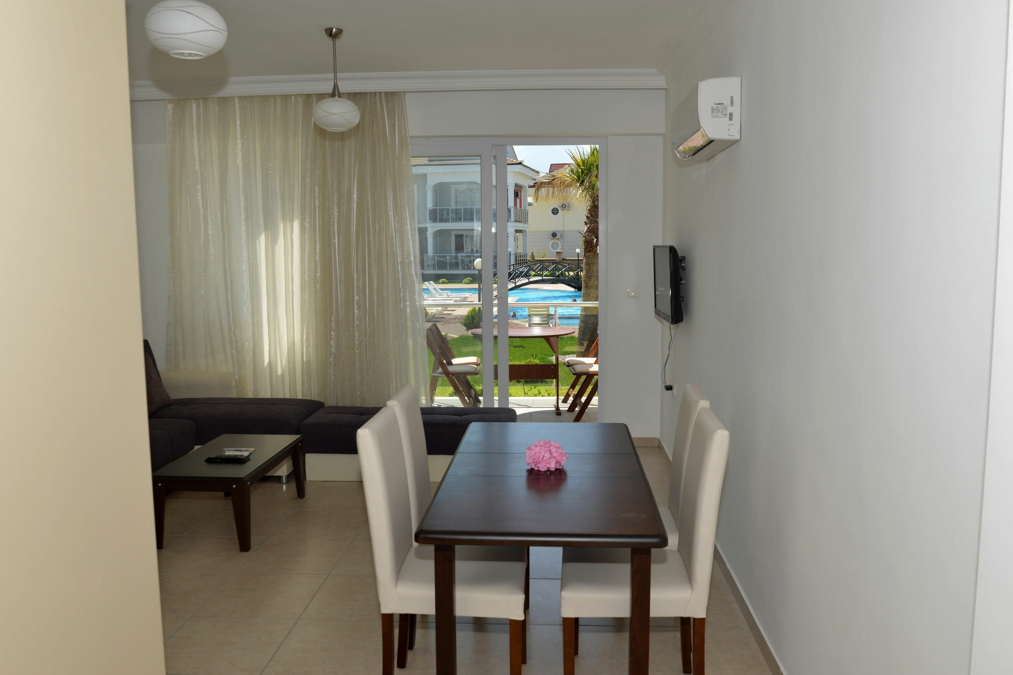Lighthouse Legend Aparts Apartment