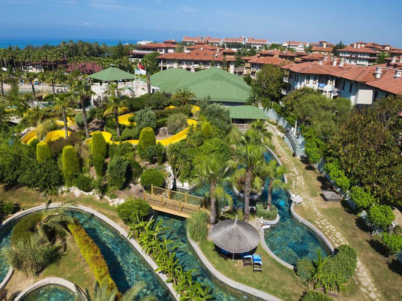 Club Grand Aqua Hotel