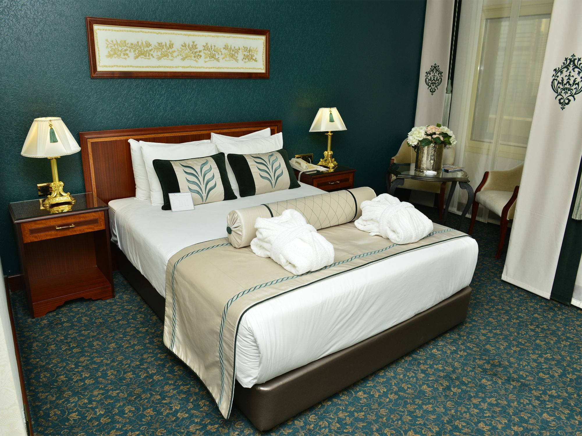 Aparthotel Vira