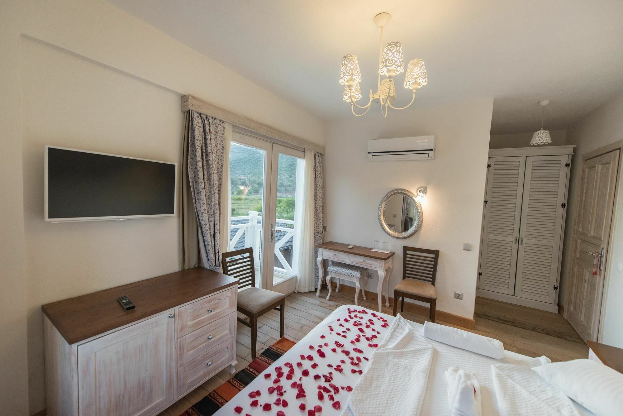 Kayakoy Hotel 3*