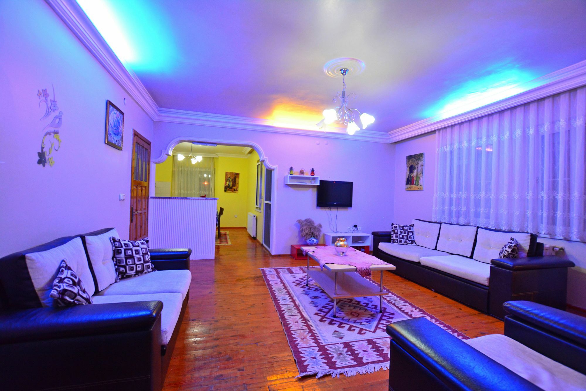 Gala Apartment