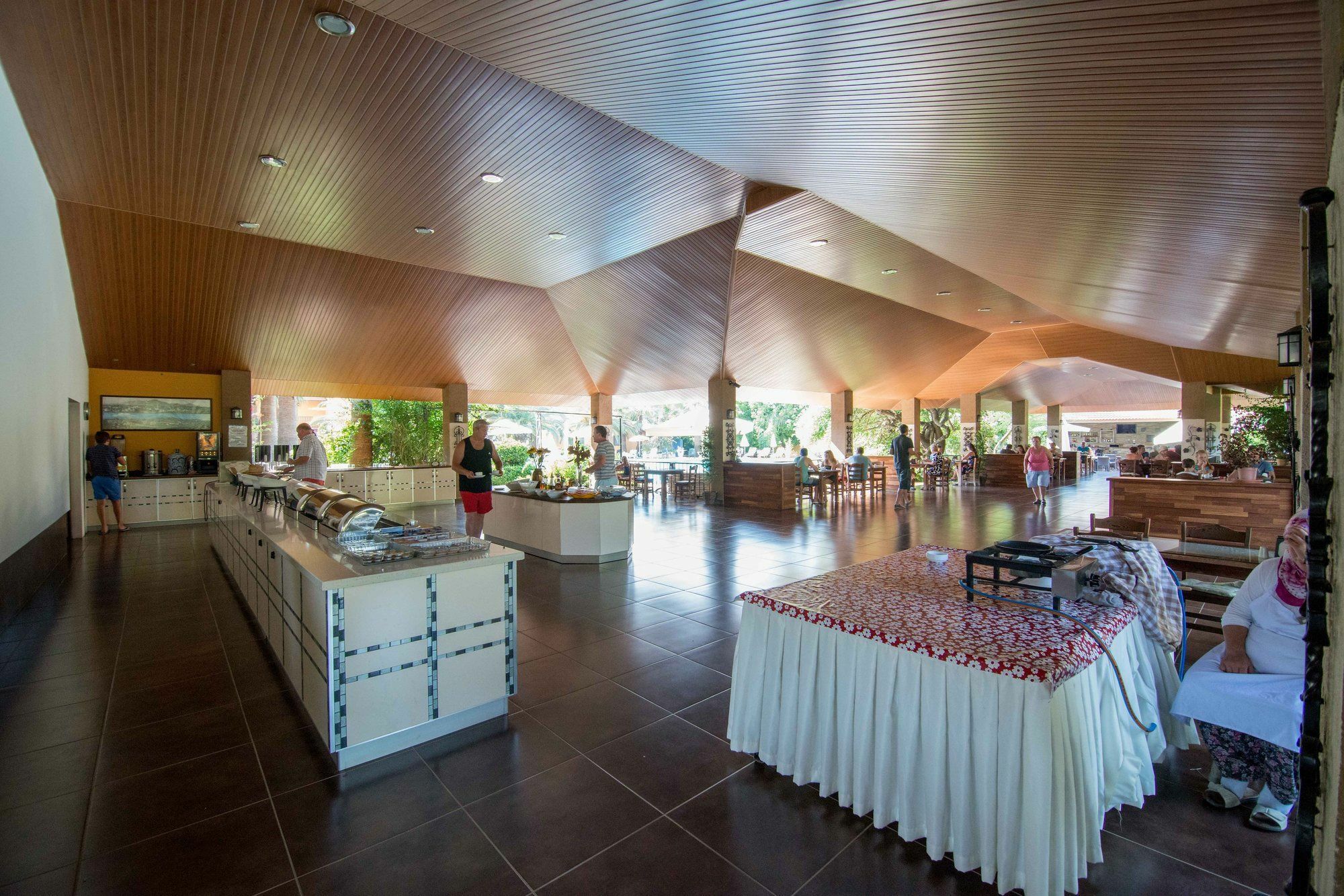 Calbis Hotel