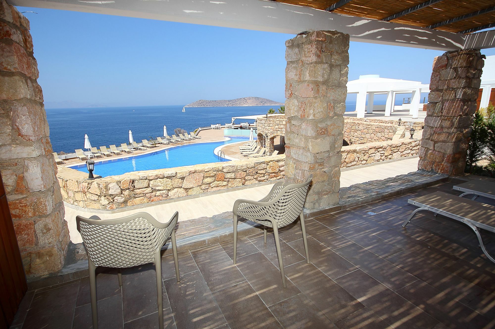 Vega Aparts Aparthotel 3*