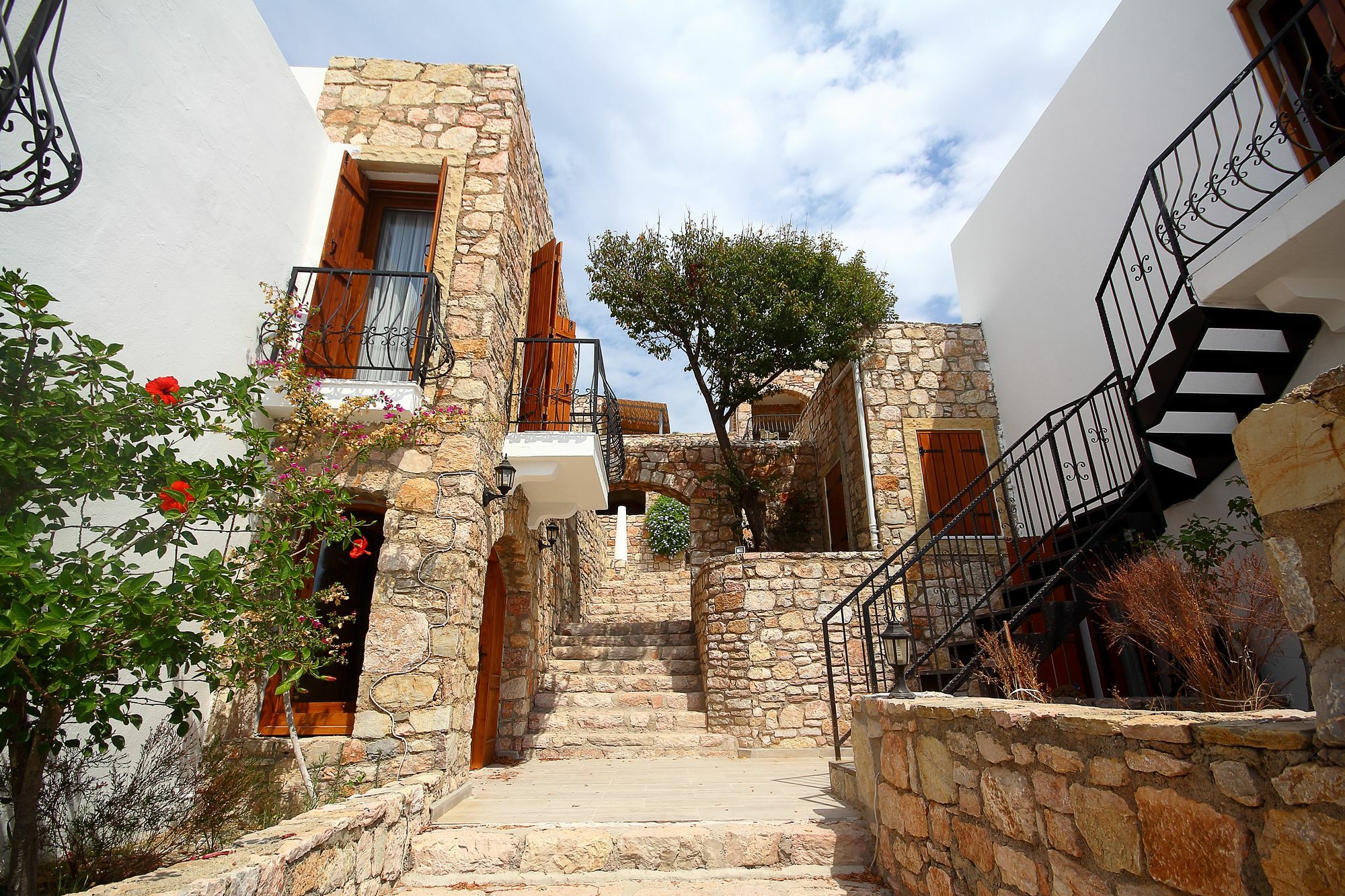 Vega Aparts Aparthotel 3*