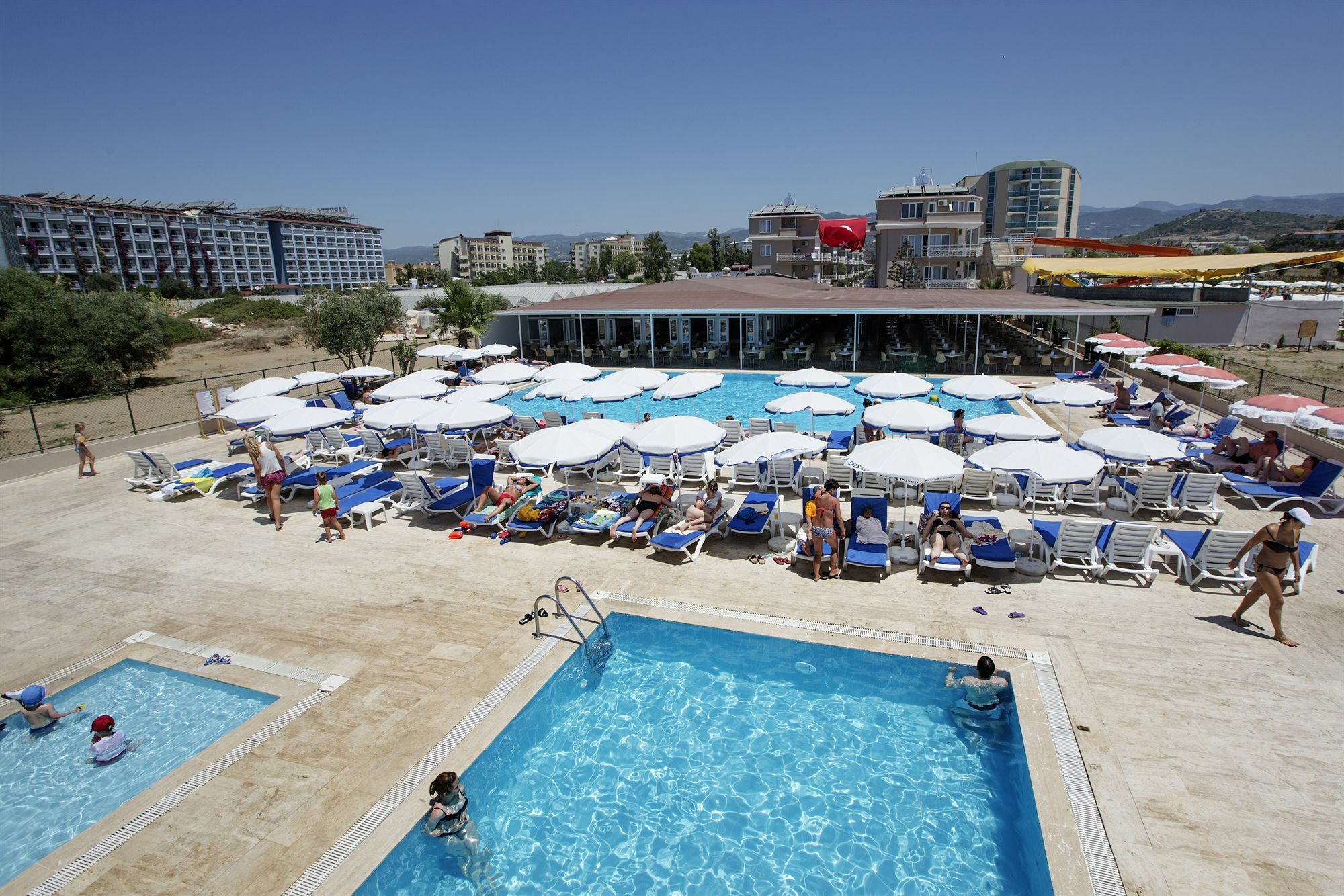 Larissa Club