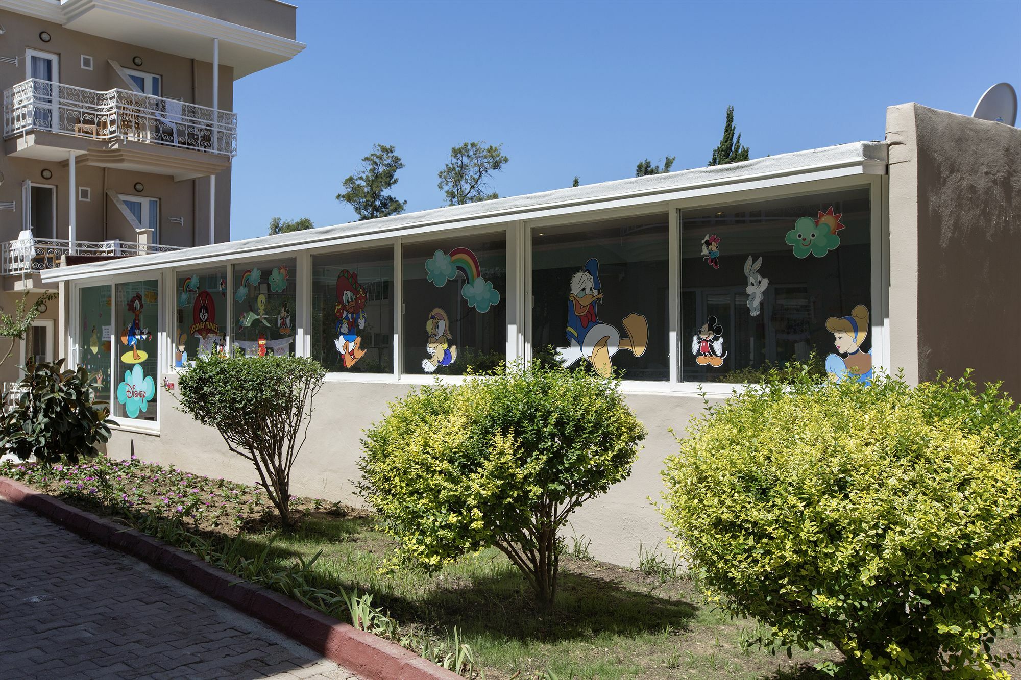 Larissa Club 4*