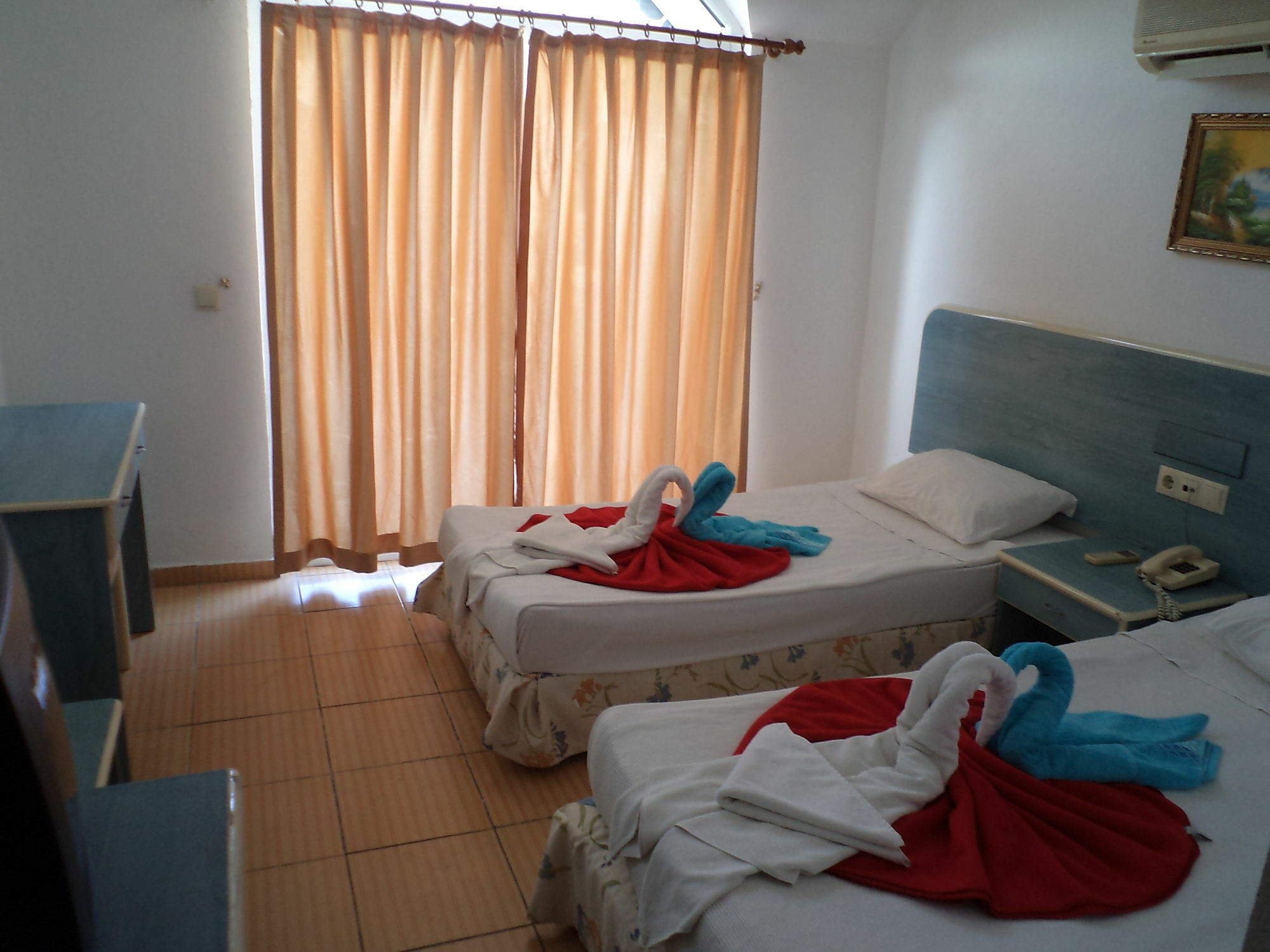 Ares Hotel