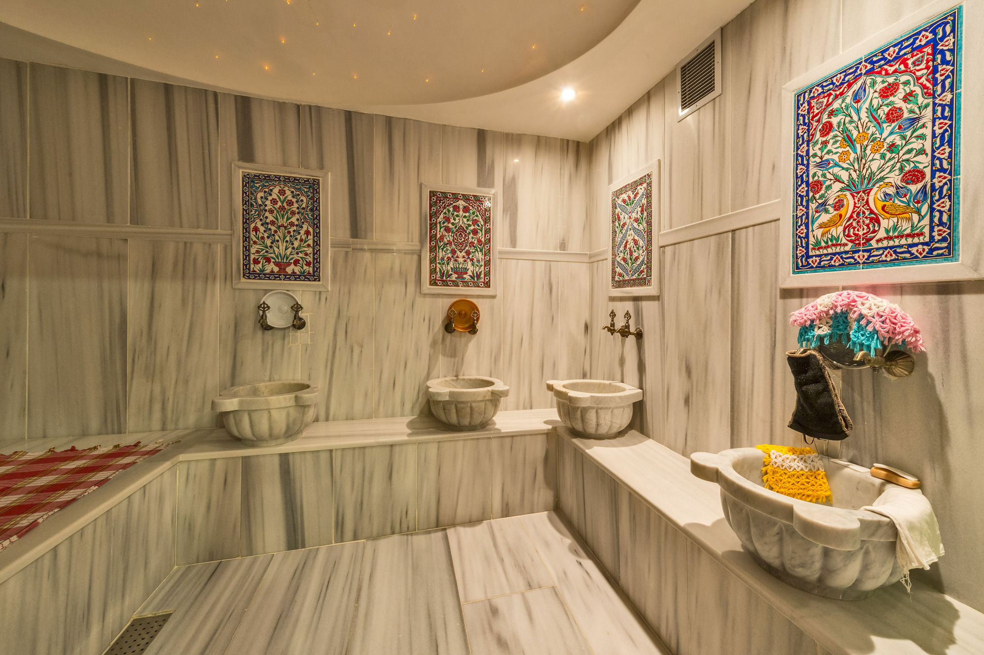 Grand Pamir Hotel 3*