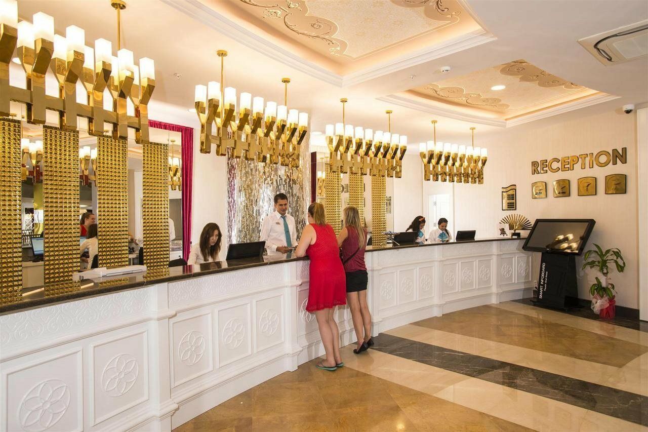 Hotel Dreamworld 4*