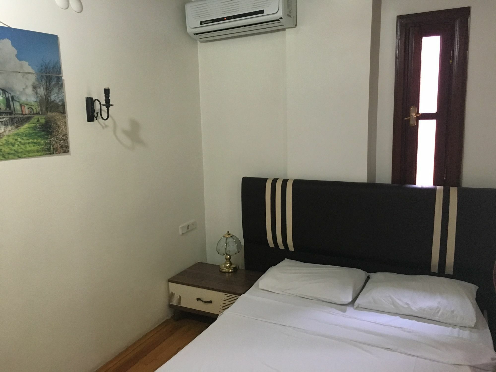 Hotel Grand Erken 3*