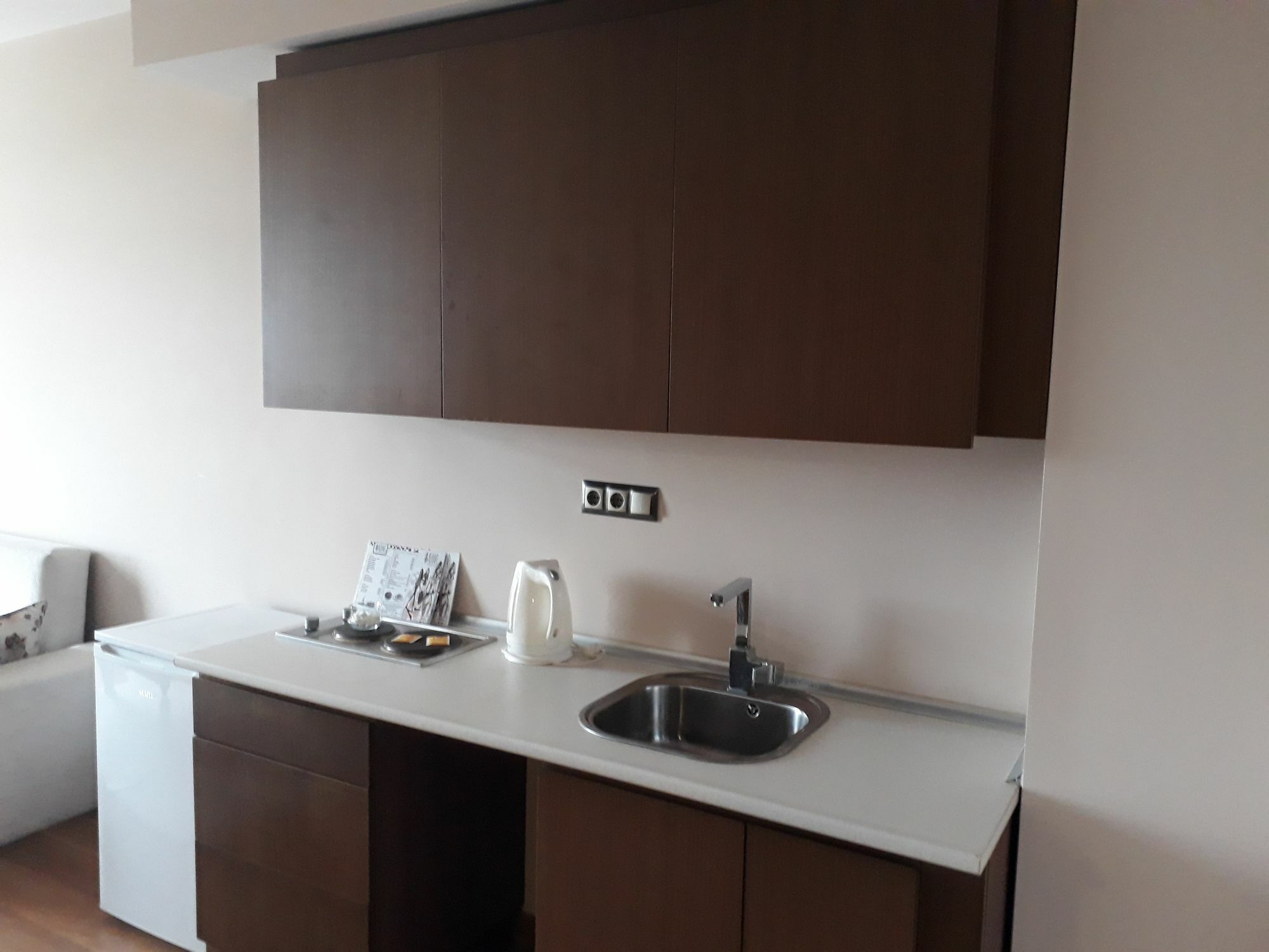 Apartment Elits Suits *
