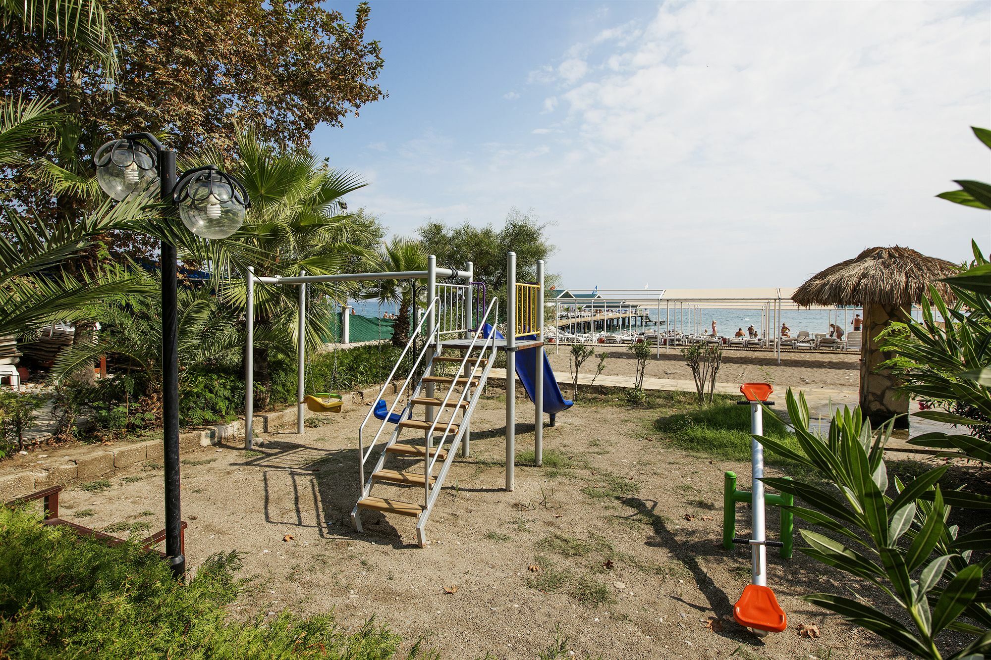 Larissa Mare Resort
