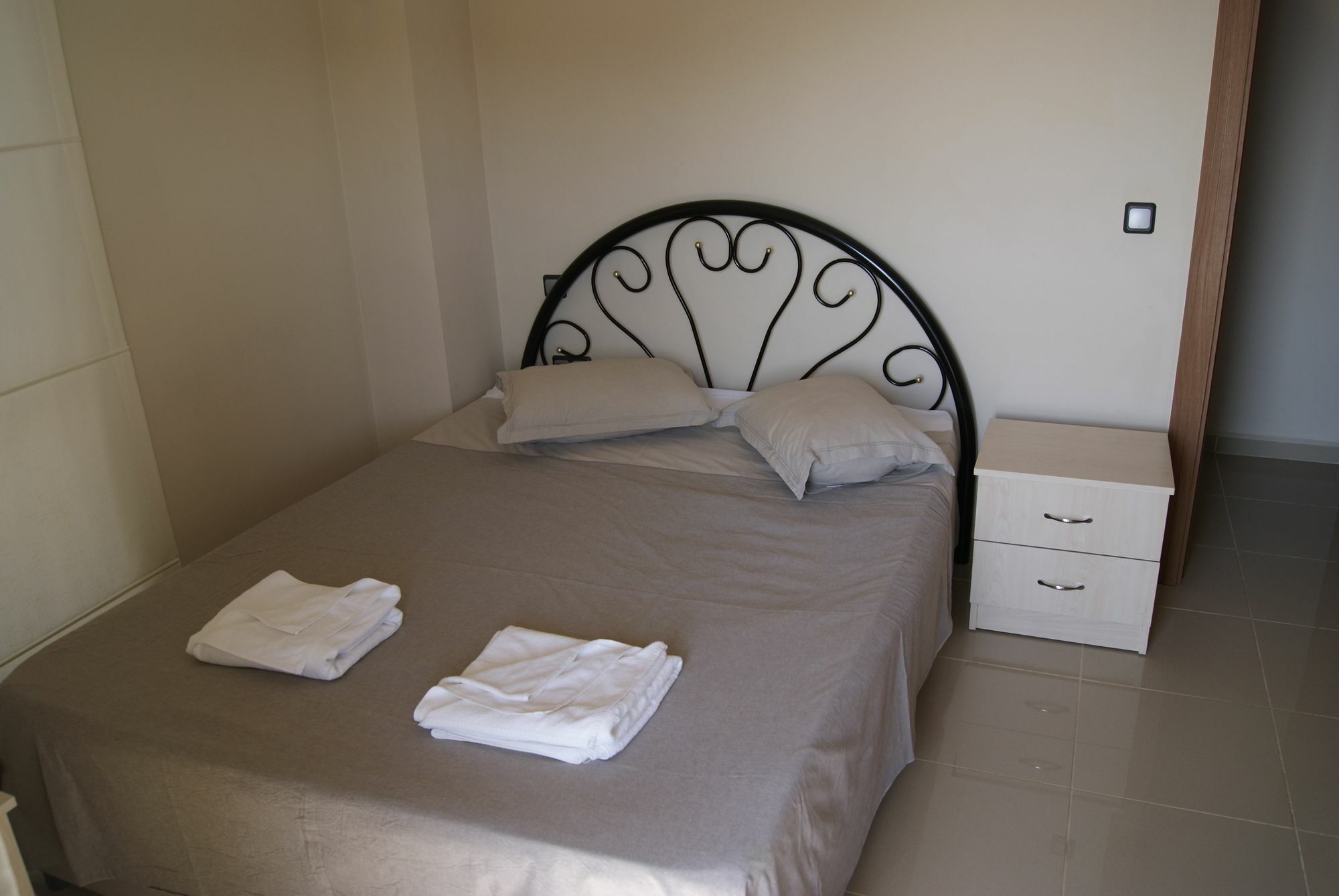 Whispering Sands Aparthotel