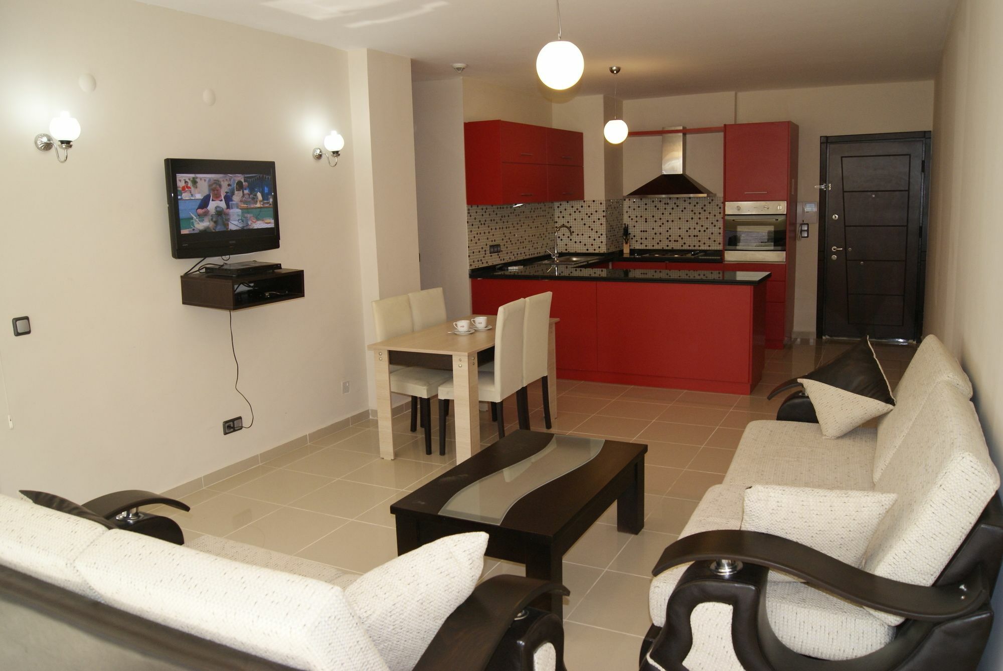 Whispering Sands Aparthotel