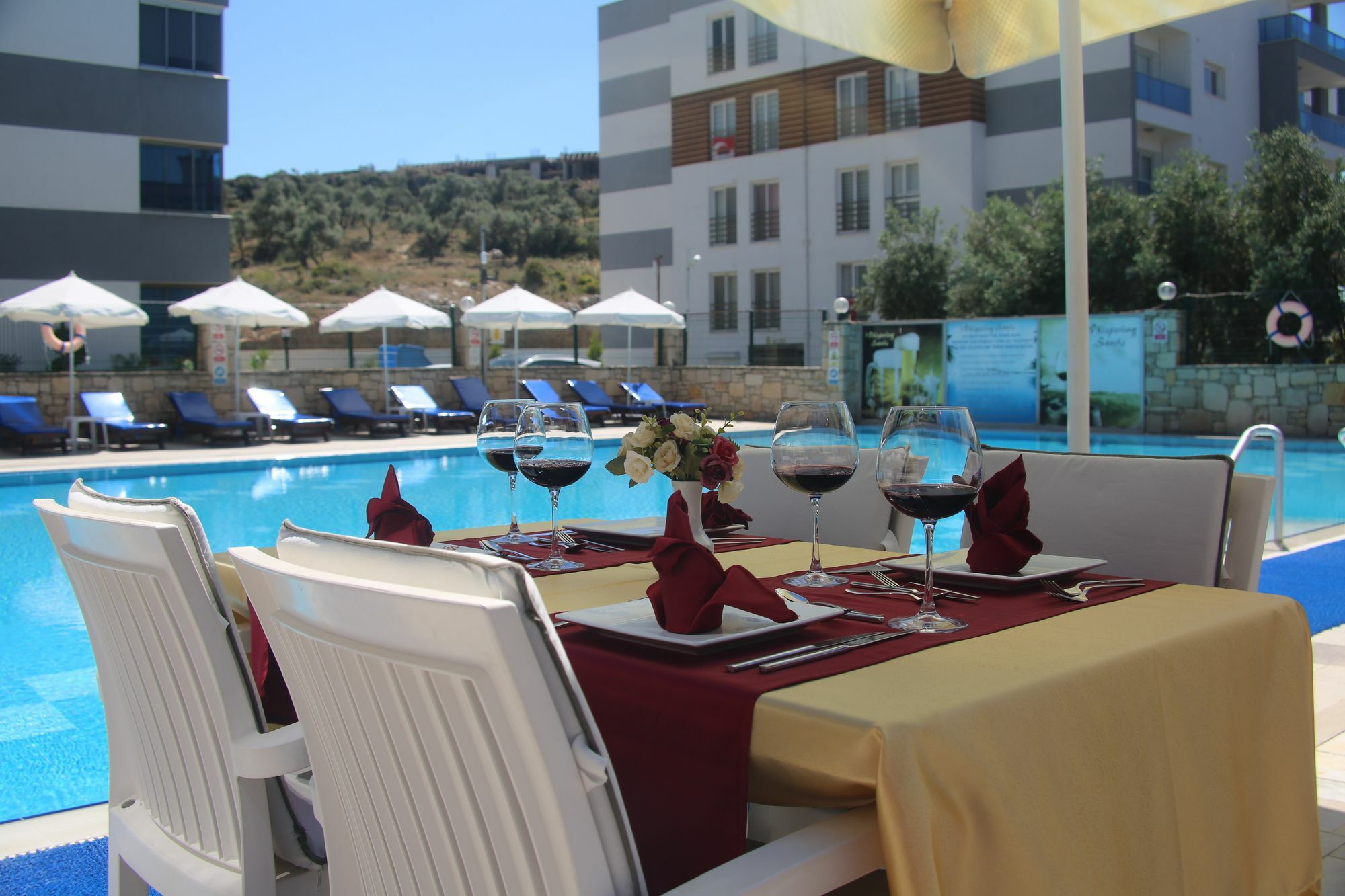 Whispering Sands Aparthotel Kusadasi