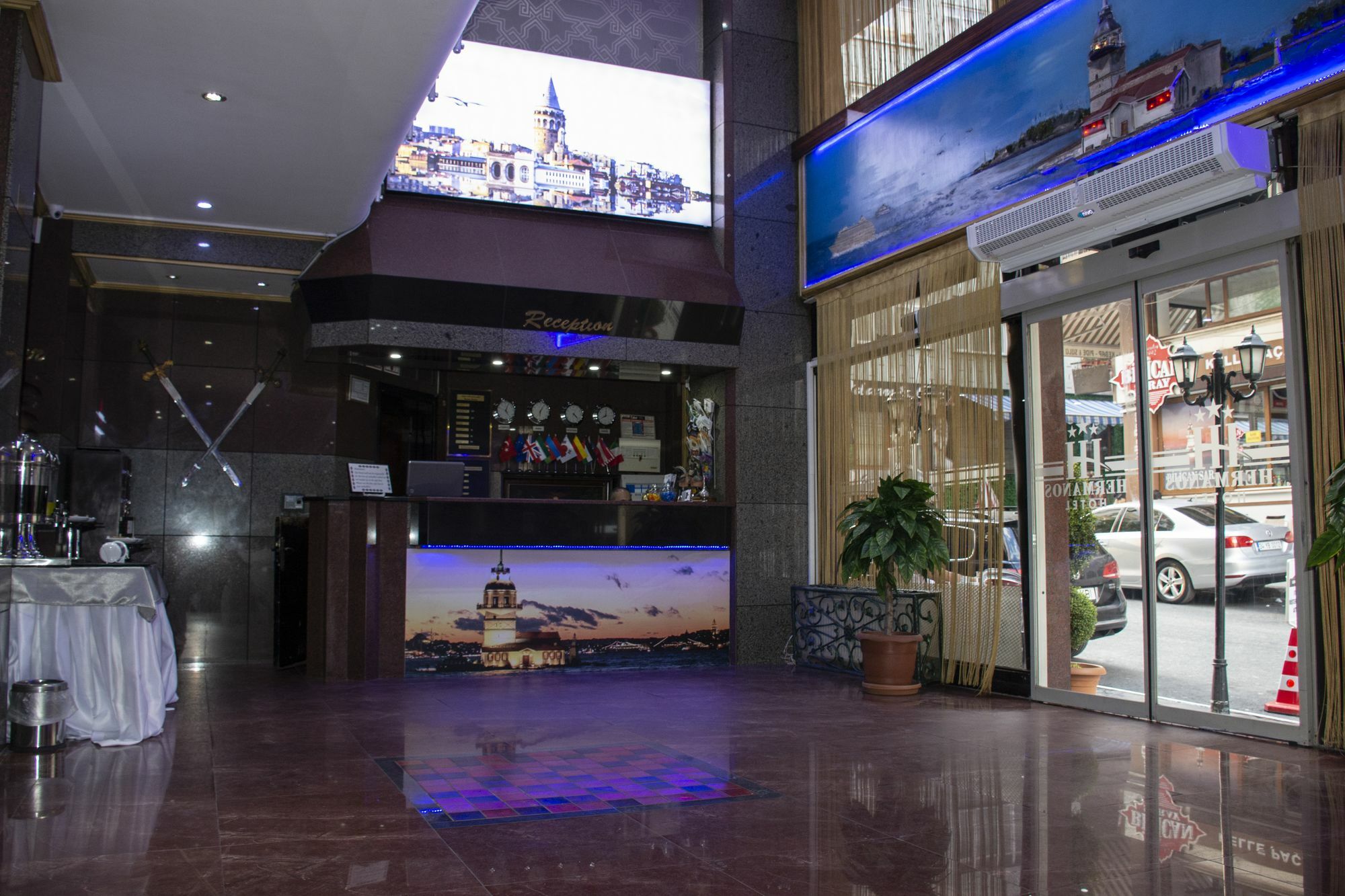 Hermanos Hotel