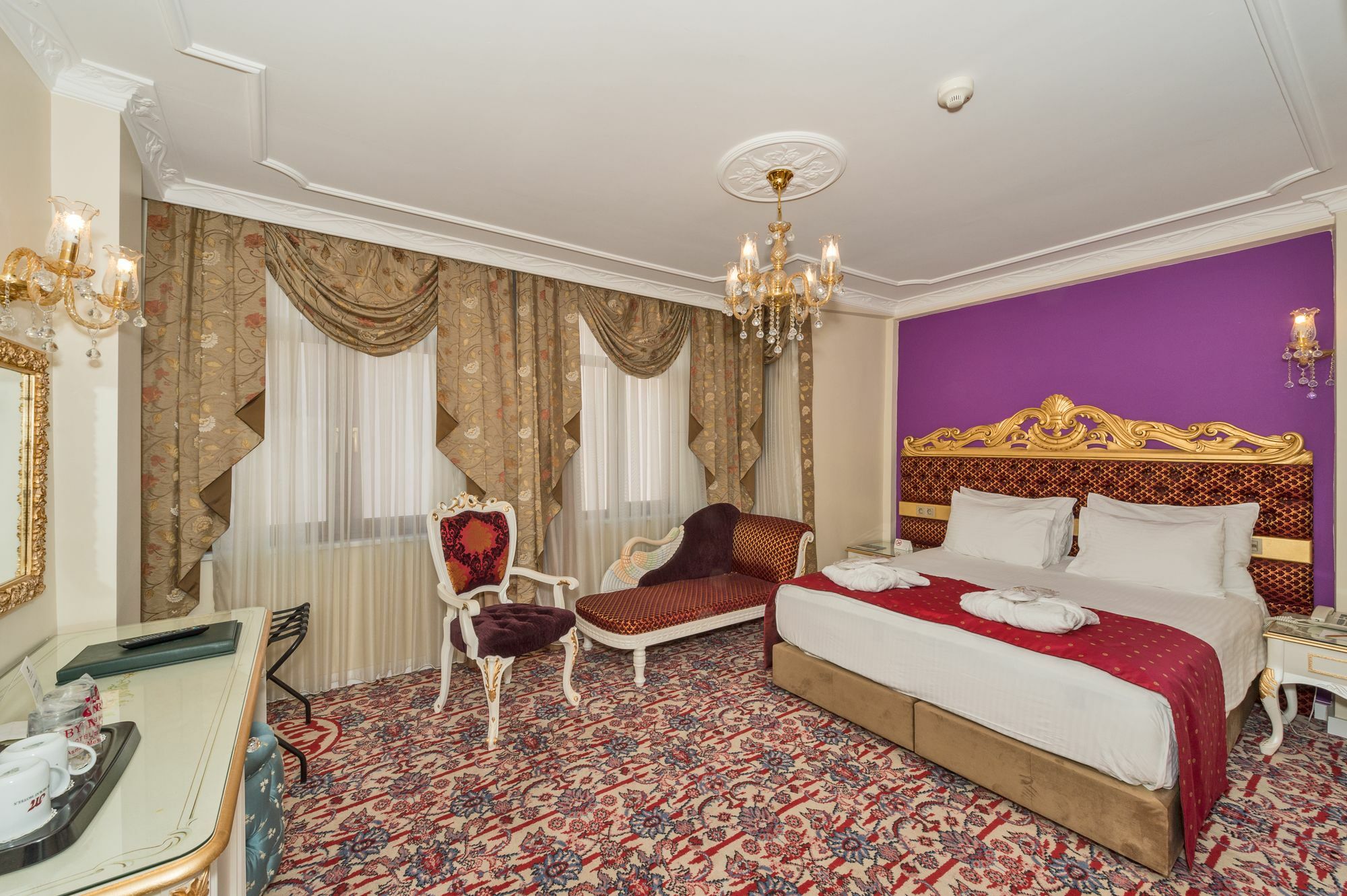Galatower Hotel 3*