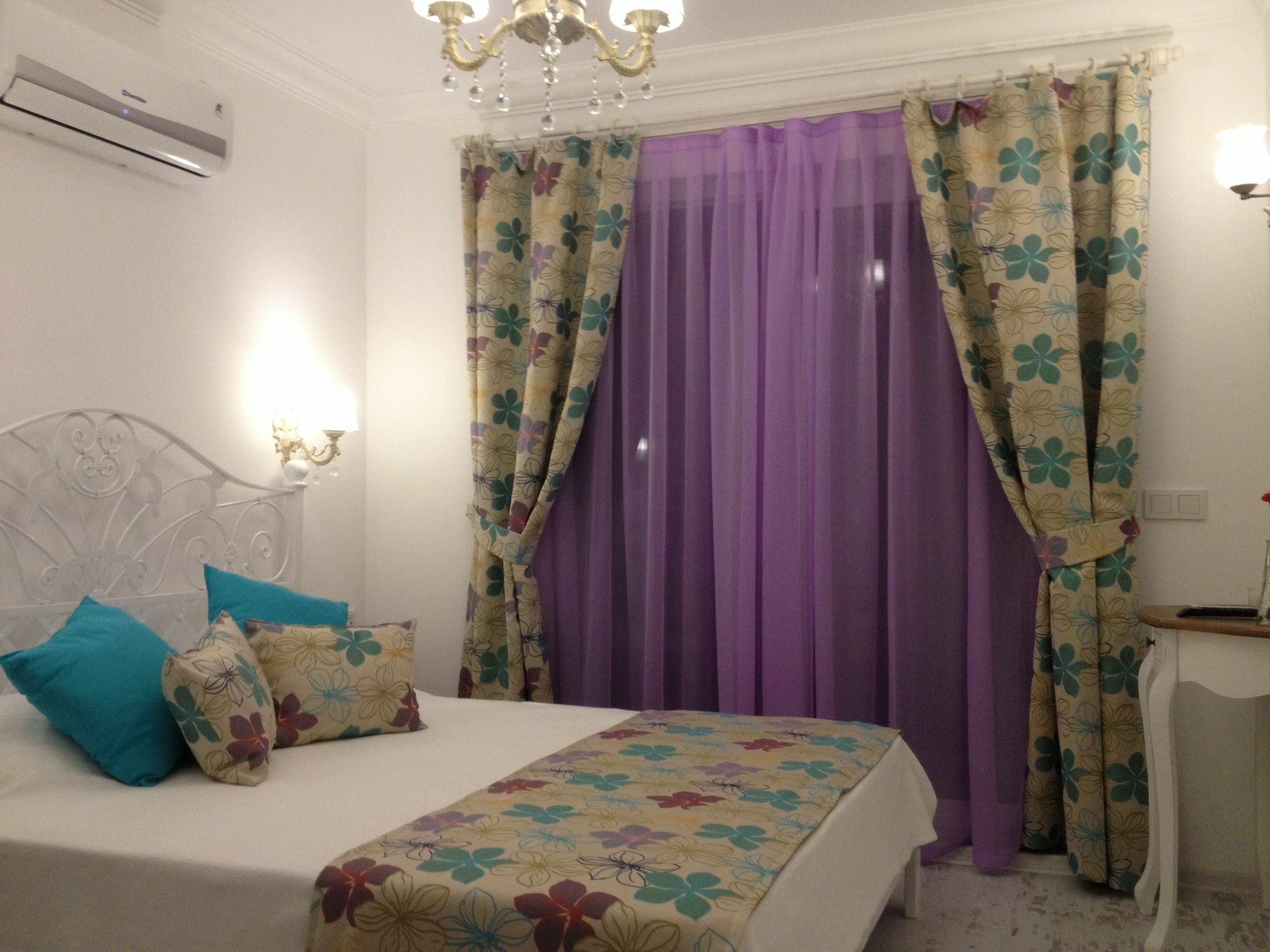 Ruezgar Guelue Butik Otel Bed & Breakfast Alacati
