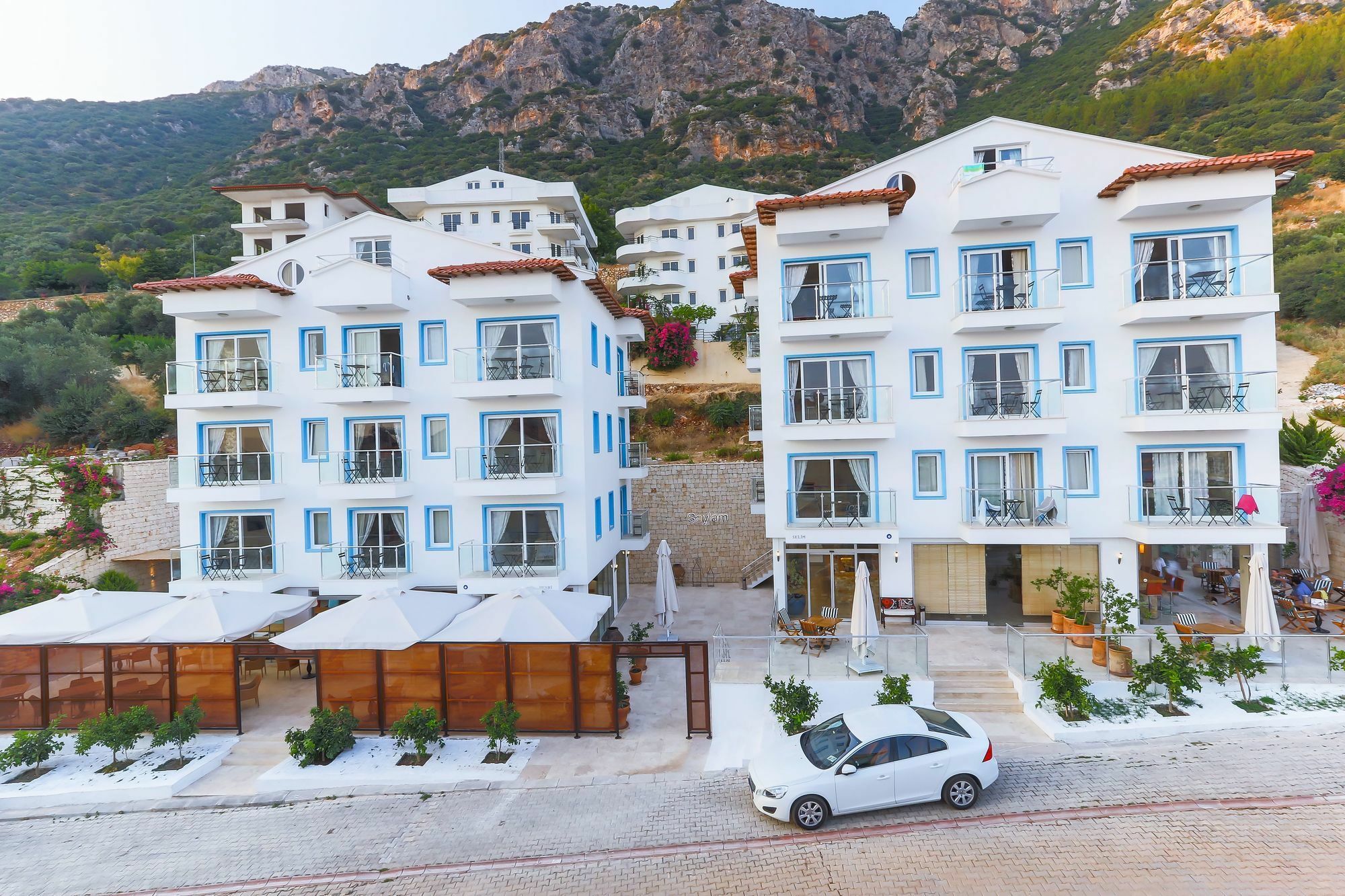 Saylam Hotel